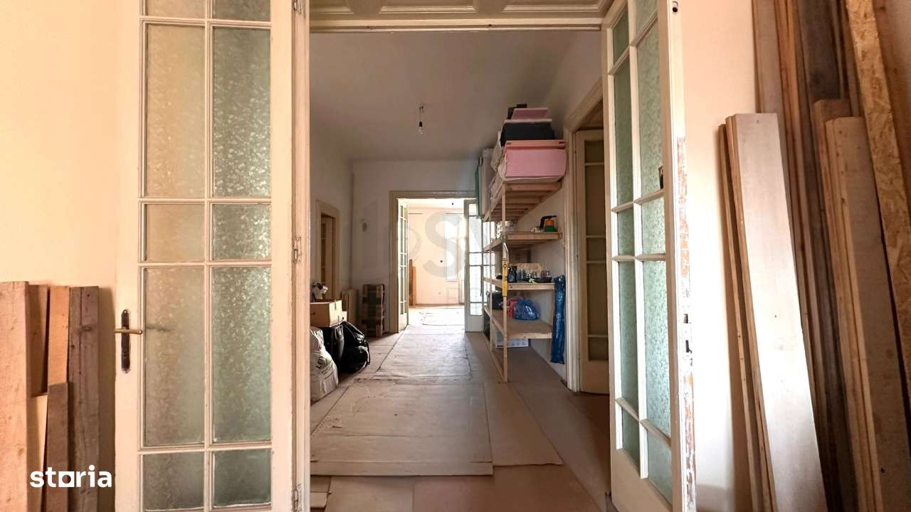 Apartament 5 camere de vanzare Universitate - Imagine principală: 5/10