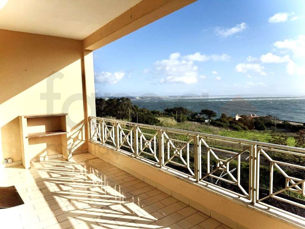 APARTAMENTO T4 EM OEIRAS-6