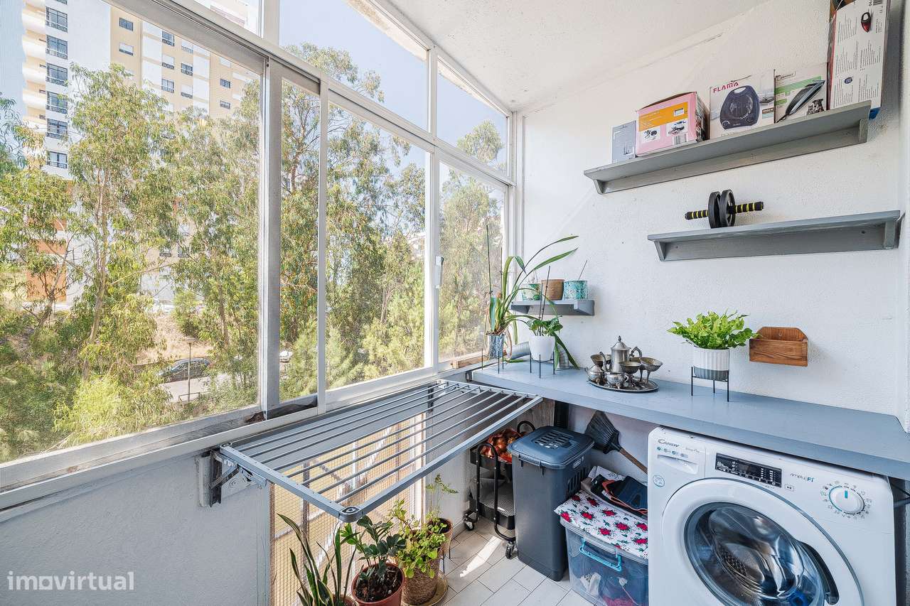 Apartamento T2 Remodelado | Tapada das Mercês-15