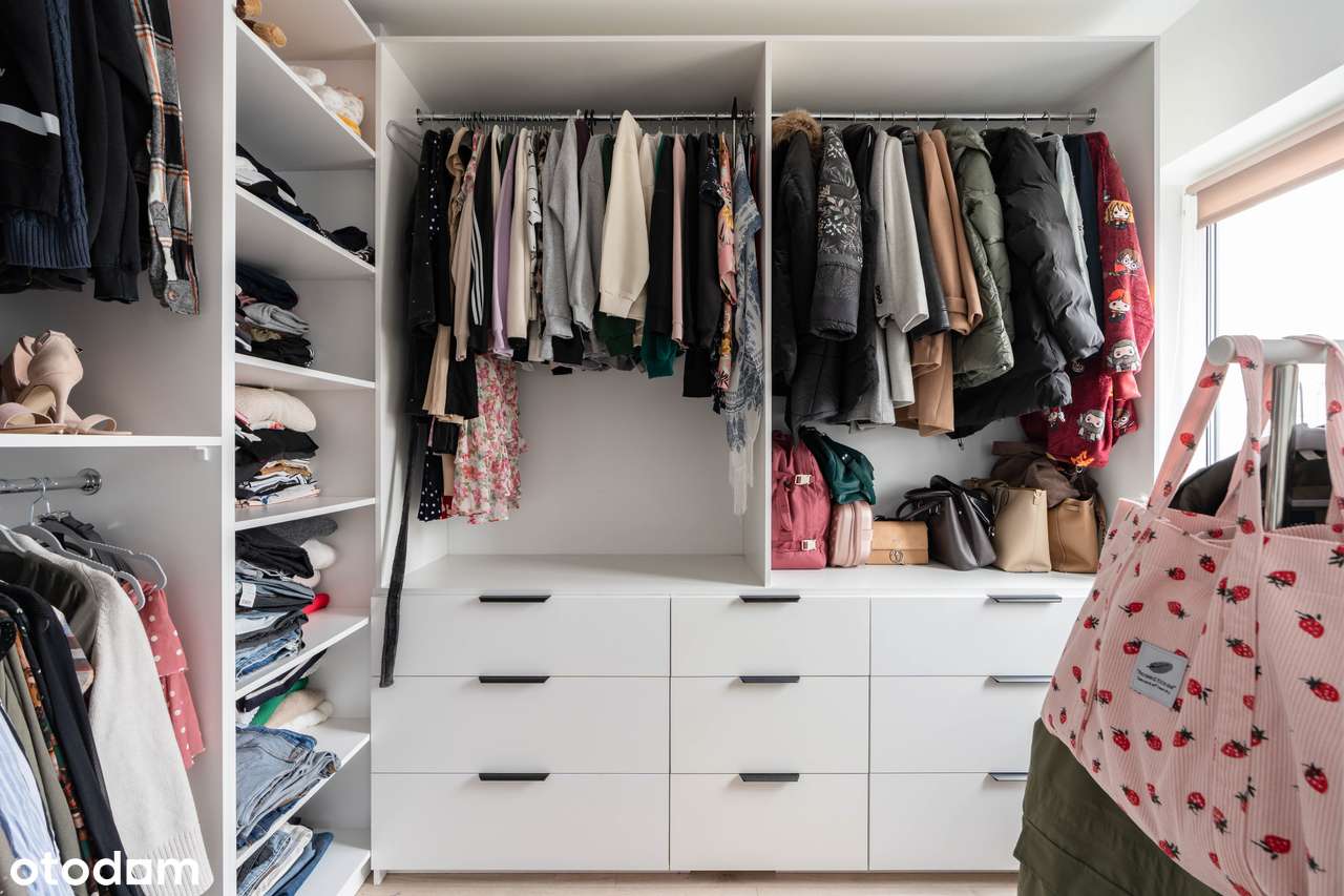 Przestronny bliźniak, gotowy do wejścia/fotowoltaika/klima./Koninko-13