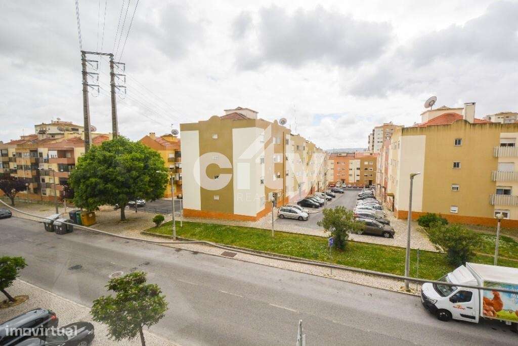 Apartamento T2 em Odivelas-13