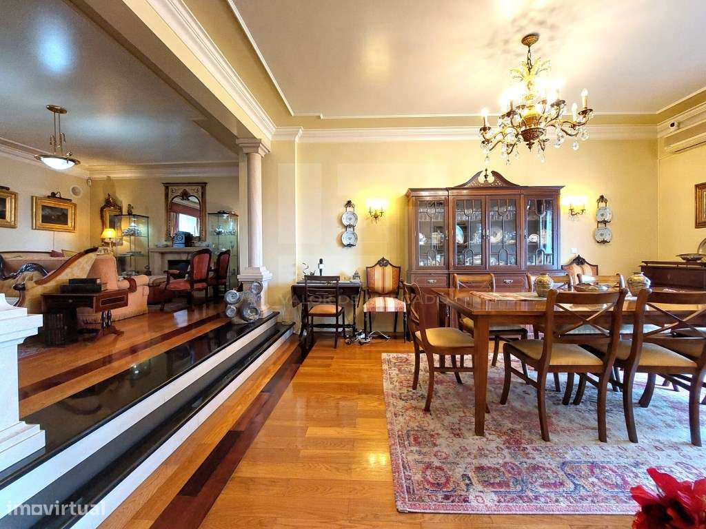 Moradia em banda à venda, t4 , Quinta Grande.-13