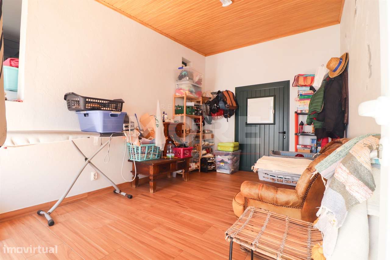 Moradia Unifamiliar T4 com Quintal e Garagem no Centro das Alcáçovas-28