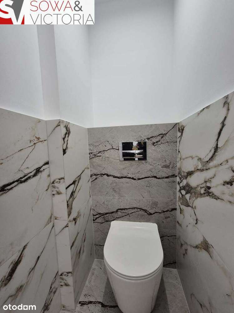 Trzypokojowe mieszkanie z dużym balkonem.-7