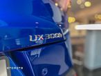 Lexus UX - 10