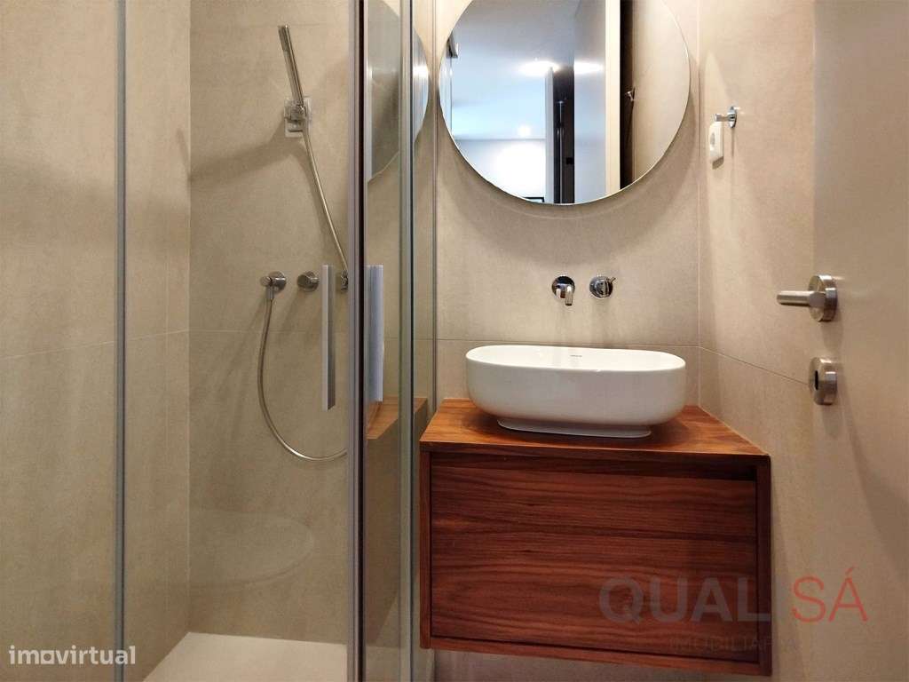 Apartamento T2 com varanda e lugar de garagem localizado no centro ...-9