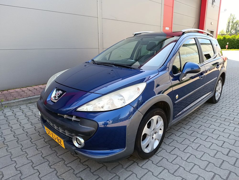 Peugeot 207 120 VTi Outdoor 2009