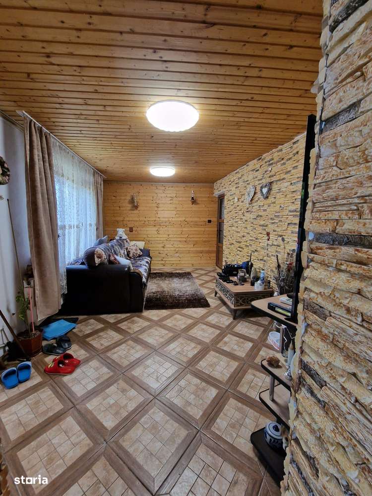 Casă de vânzare în Mircea Vodă – 190 mp utili, teren 1600 mp-11