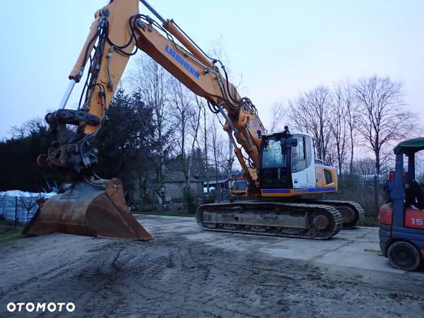 Liebherr R926 - 1