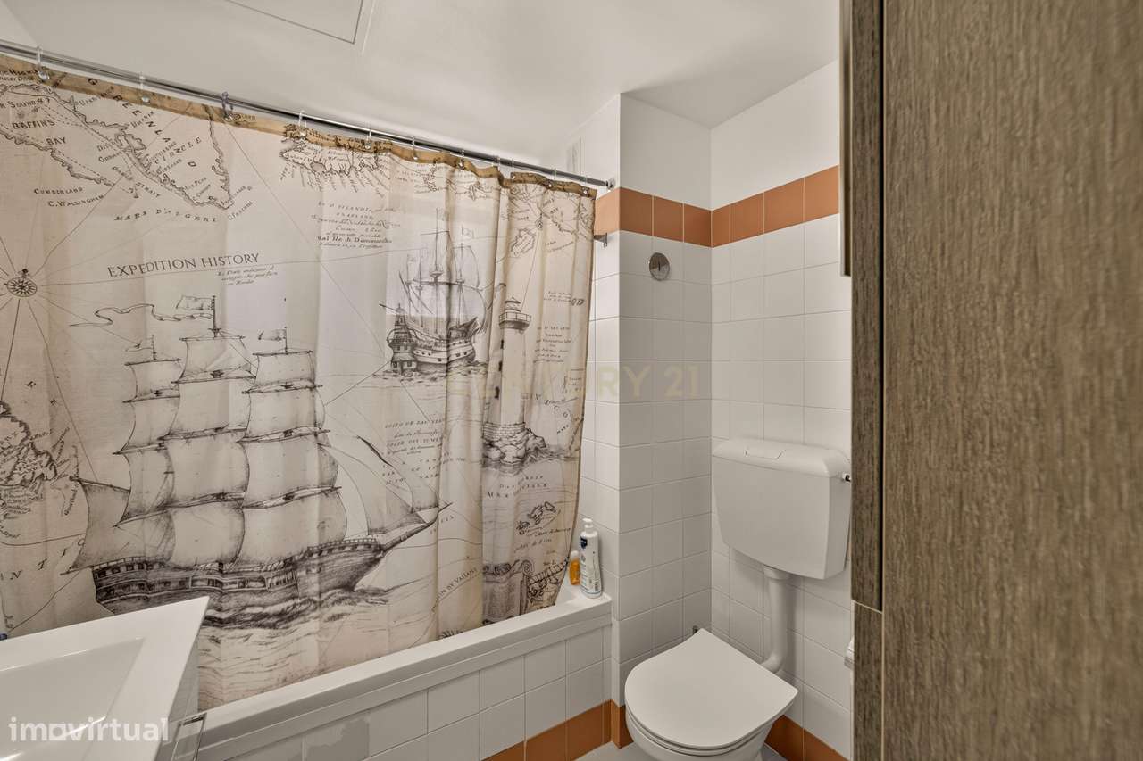 Apartamento T3 com parqueamento privativo (Monte da Caparica)-13