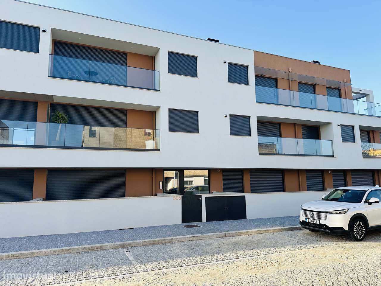 T2 luminoso com 2 estacionamentos (última fração disponível)-33