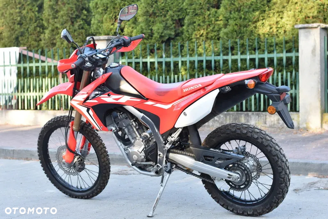 Honda CRF - 17