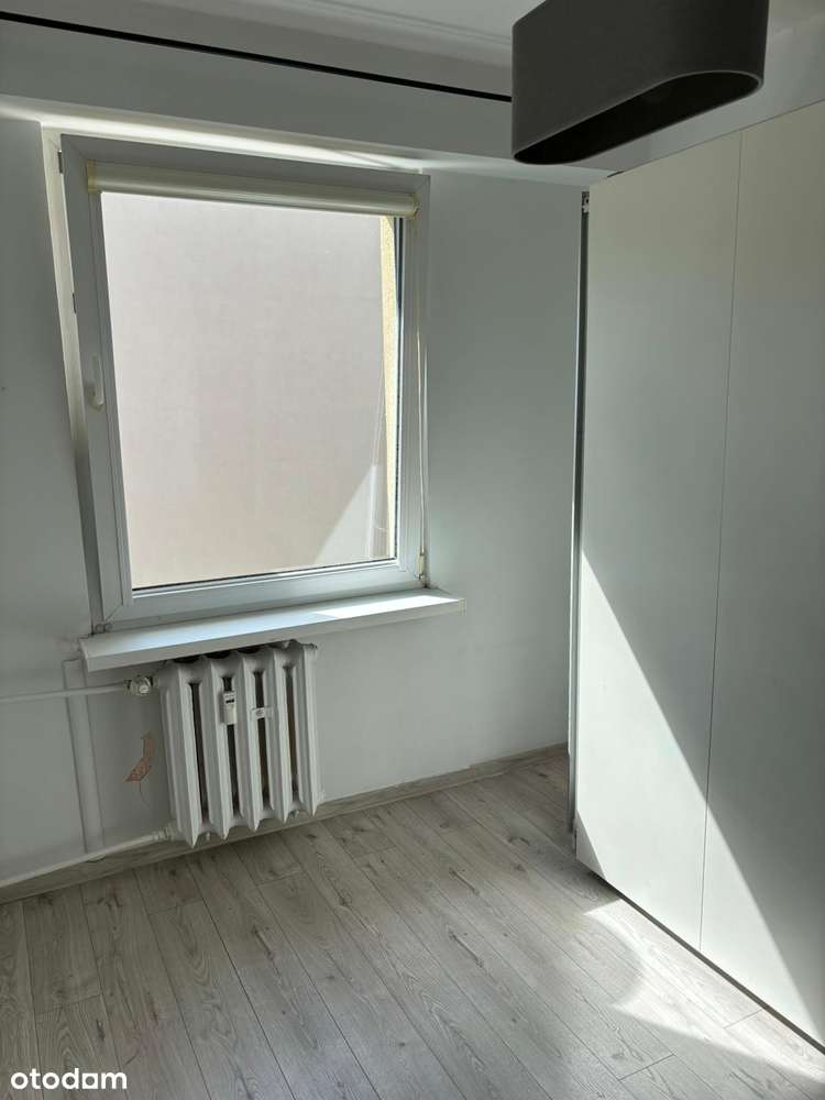 3 pok . balkon oddzielna widna kuchnia dobra lokalizacja-7