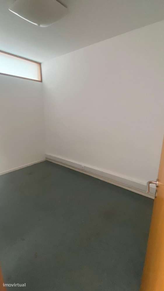 Escritório de 447m², com privilegiada vista, no Centro do Porto-21