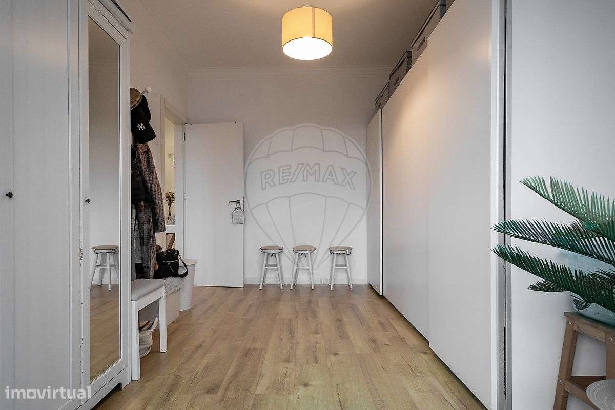 Apartamento T2- Totalmente remodelado-10