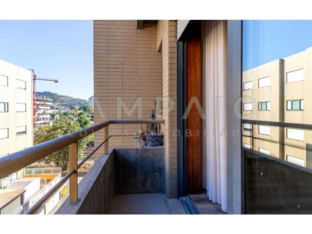 Apartamento T3 Renovado- Valongo!-16