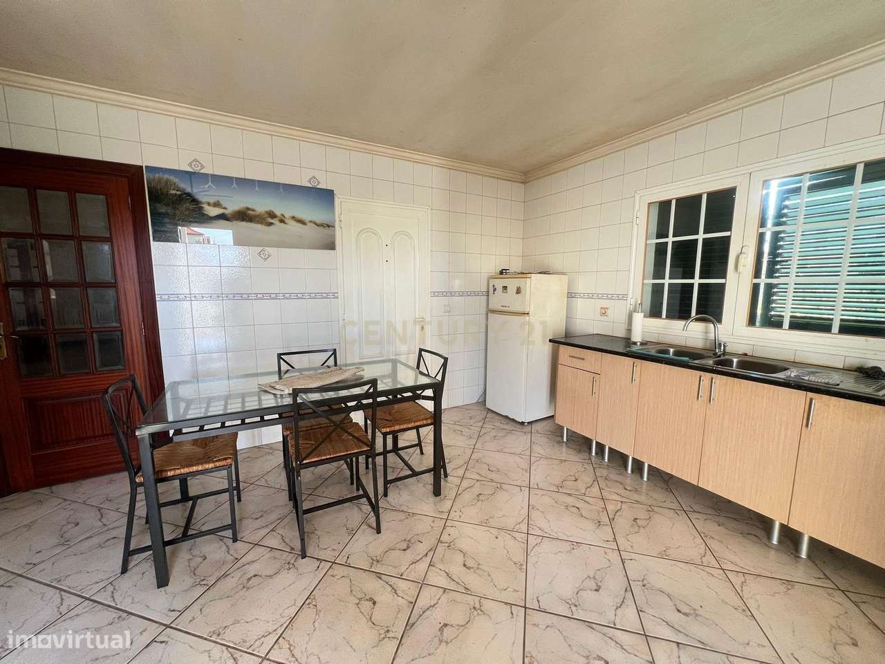 Moradia T4 com Vista Panorâmica – Conforto, Espaço e Localização Privi-13