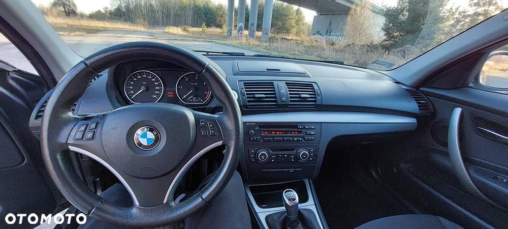BMW Seria 1 118d - 18
