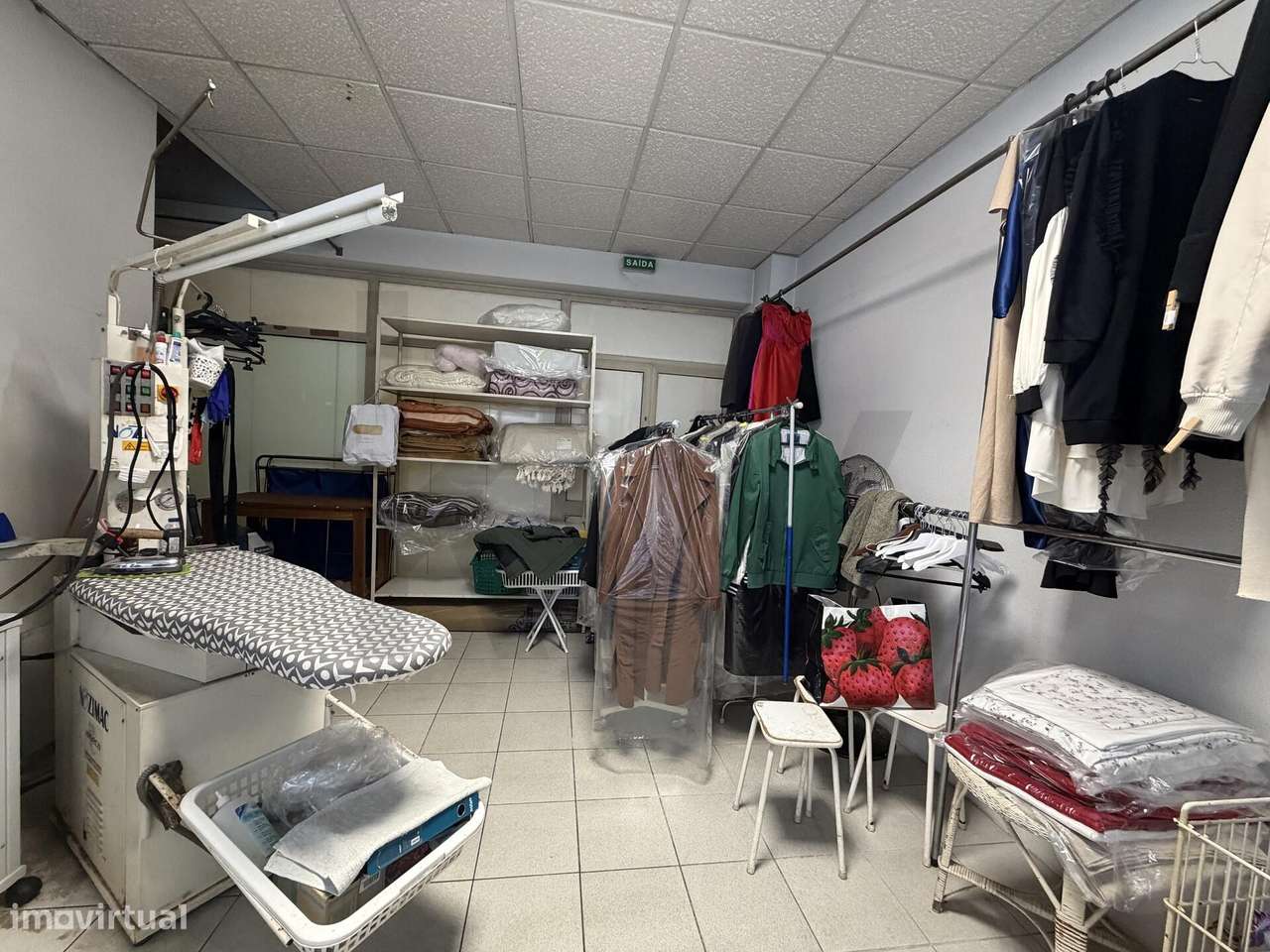 Lavandaria no centro histórico de Santa Maria da Feira - Grande imagem: 2/4