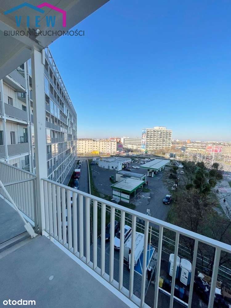 Gotowy do swobodnej aranżacji/Obok tramwaj - Pełny obrazek: 1/7