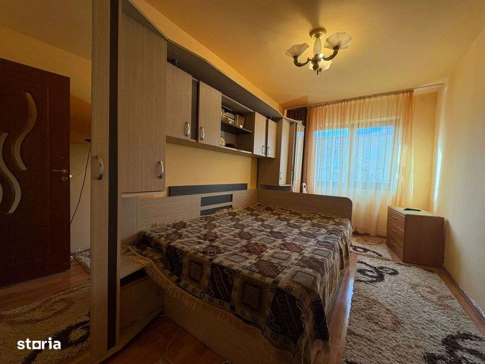 Vanzare apartament 3 camere, in Targu Jiu, Aleea Plopilor - Imagine principală: 4/10