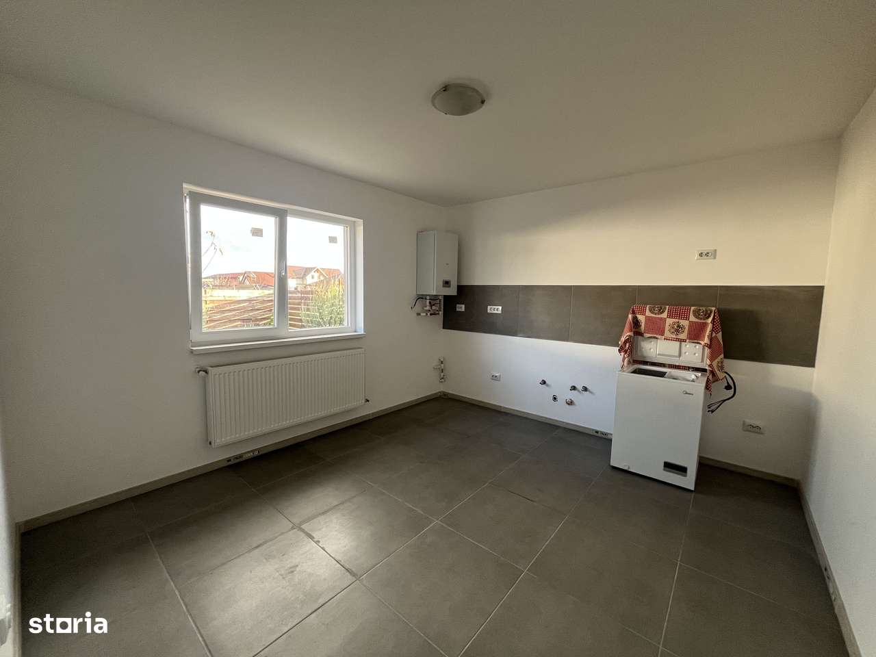 Glina stadion casa parter 4 camere - Imagine principală: 4/20