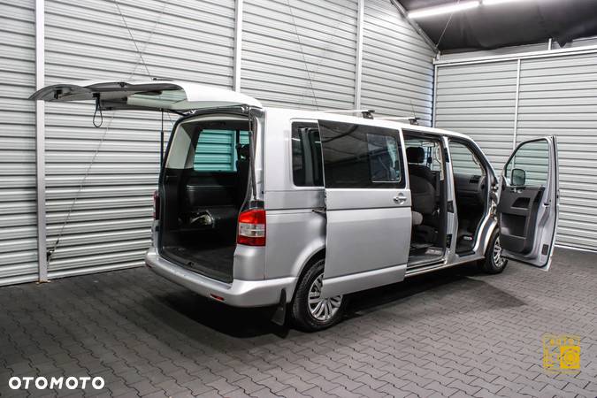 Volkswagen Caravelle - 17