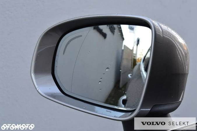 Volvo XC 60 B4 D AWD Plus Bright - 10