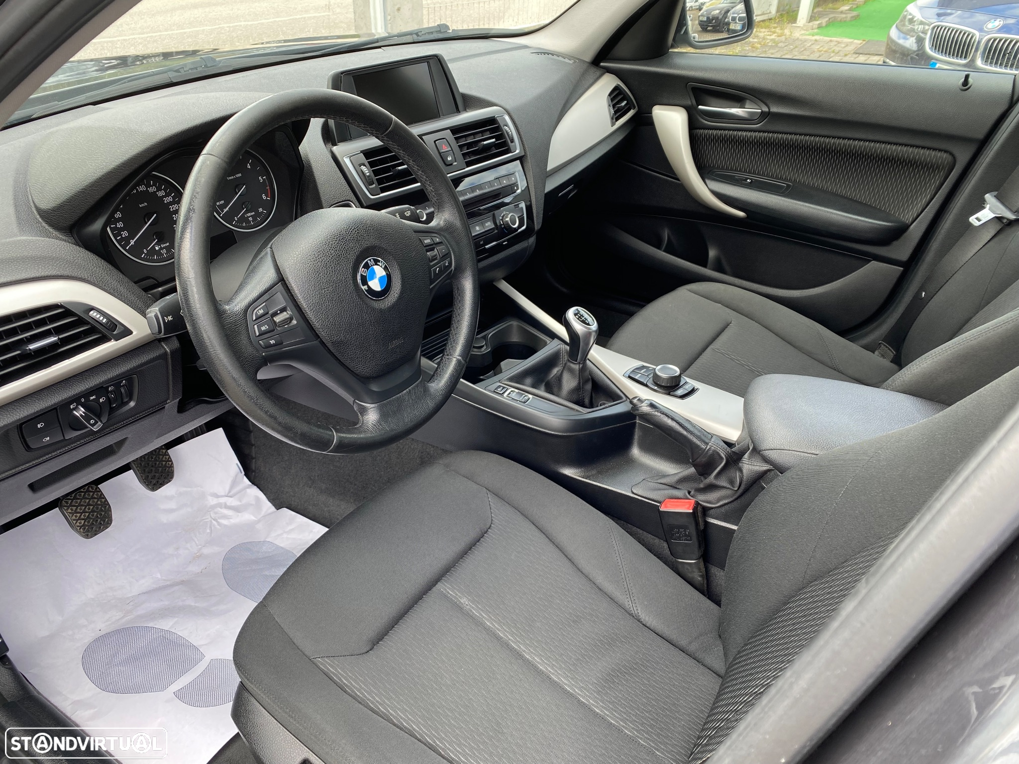 BMW 116 d Advantage - 11