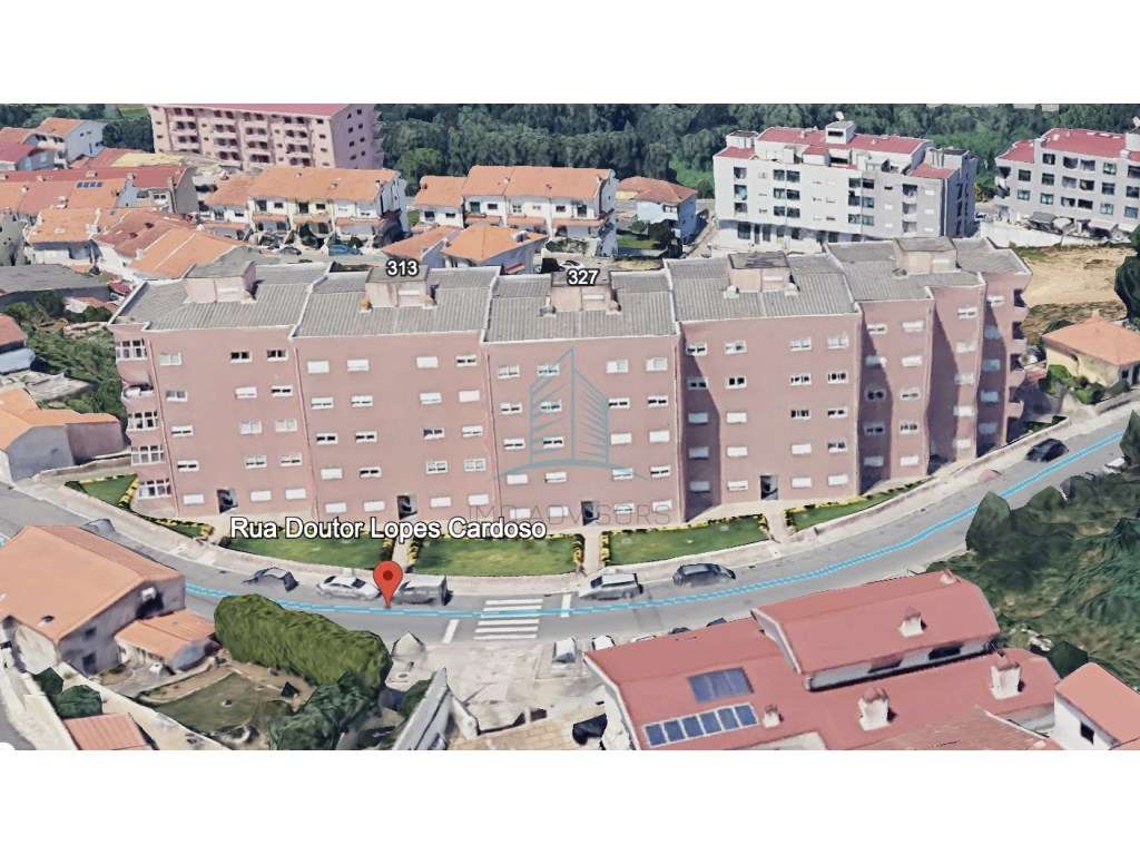 Excelente T2 com Lugar de Garagem e elevador em S. Cosme-30