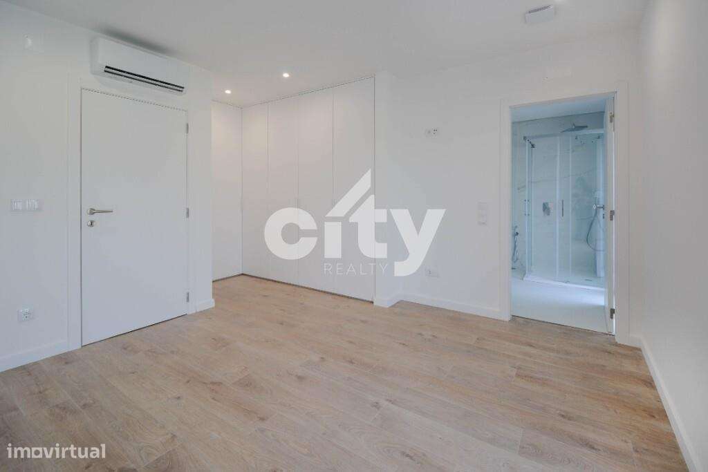 APARTAMENTO T4 DUPLEX  COM TERRAÇO EM MAFRA-12