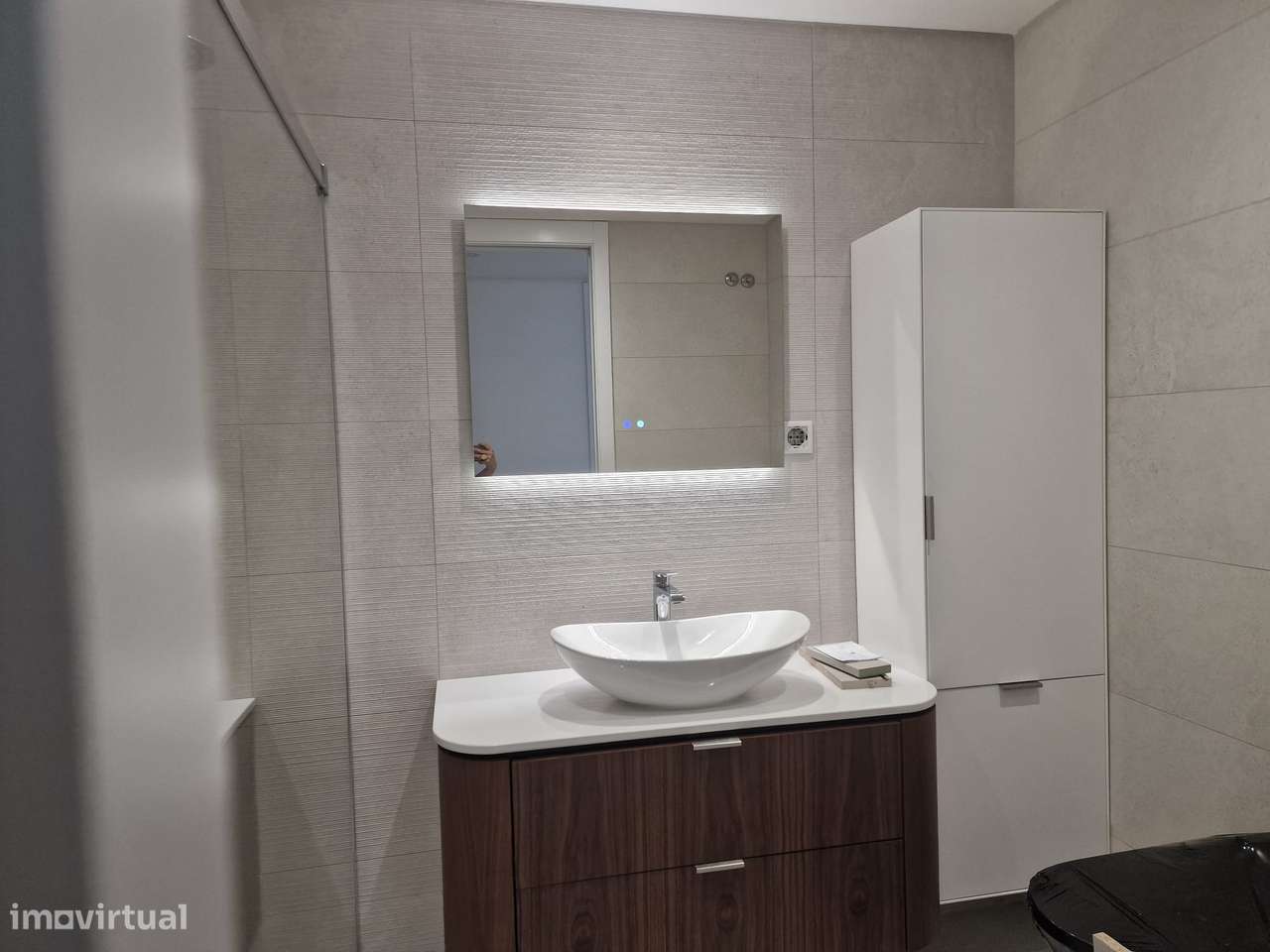 T3  (+ T2) Luxo, c Estac. e Arrecadação, jtº Forum Almada e Faculdades-12