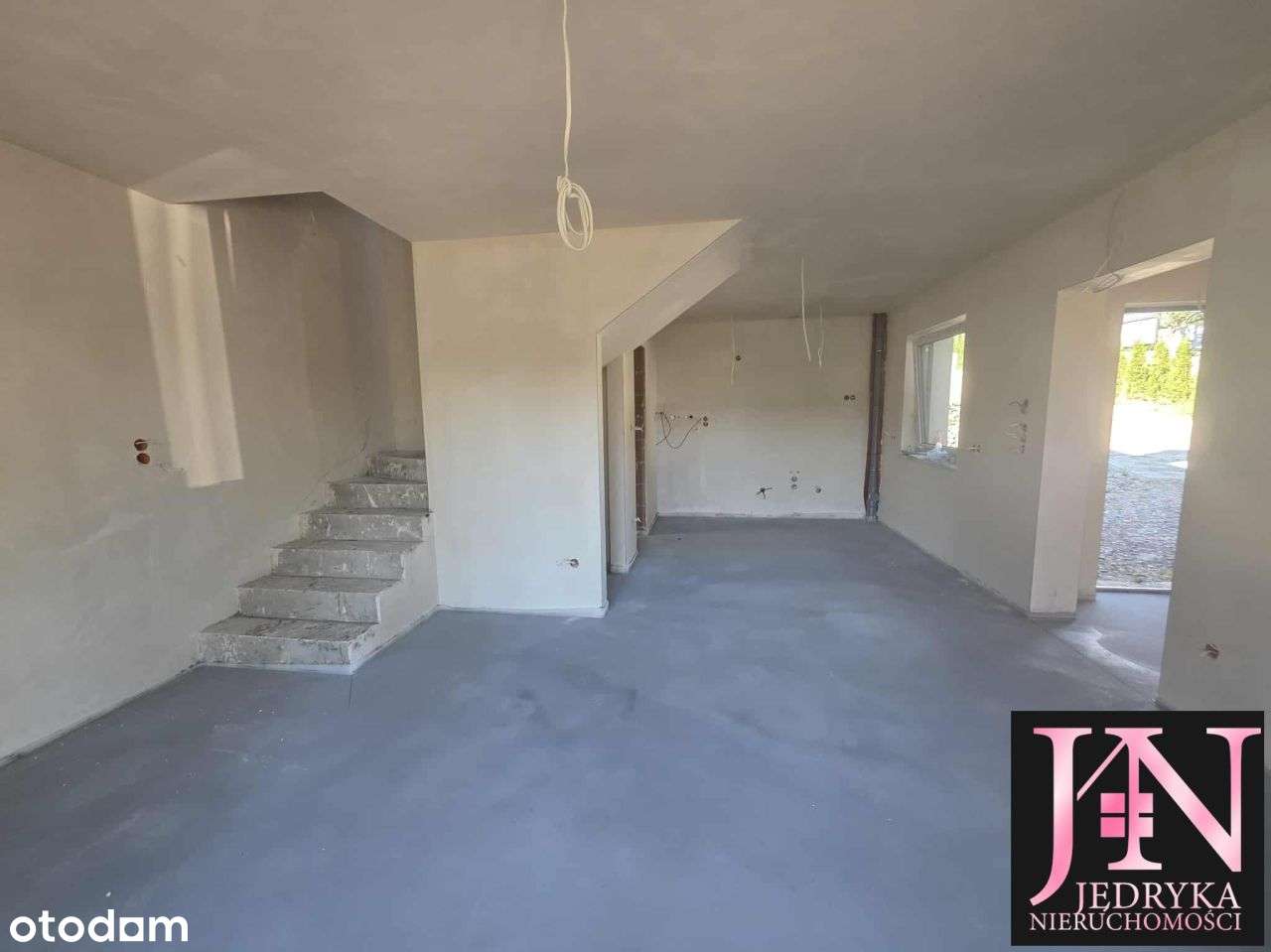 Mały przestronny 75m2 Domek Wolnostojący na 6 arow-5