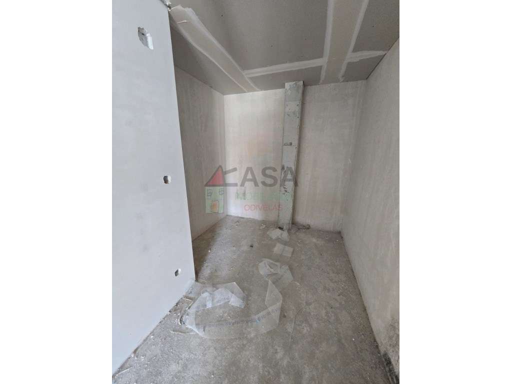 Apartamentos T2 e T3 em Caneças-14