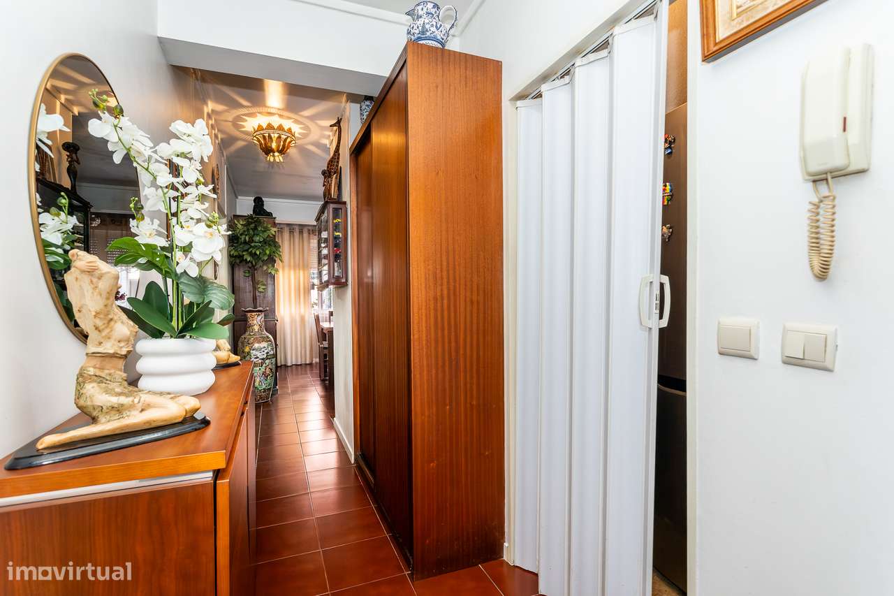 Apartamento T1 com terraço, em Barcarena - Grande imagem: 5/22