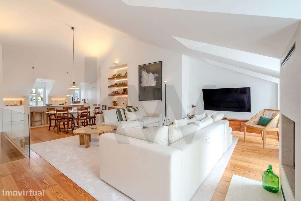 Duplex T3 mobilado e equipado, varandas com vista rio e 2 lugares de g - Grande imagem: 2/52