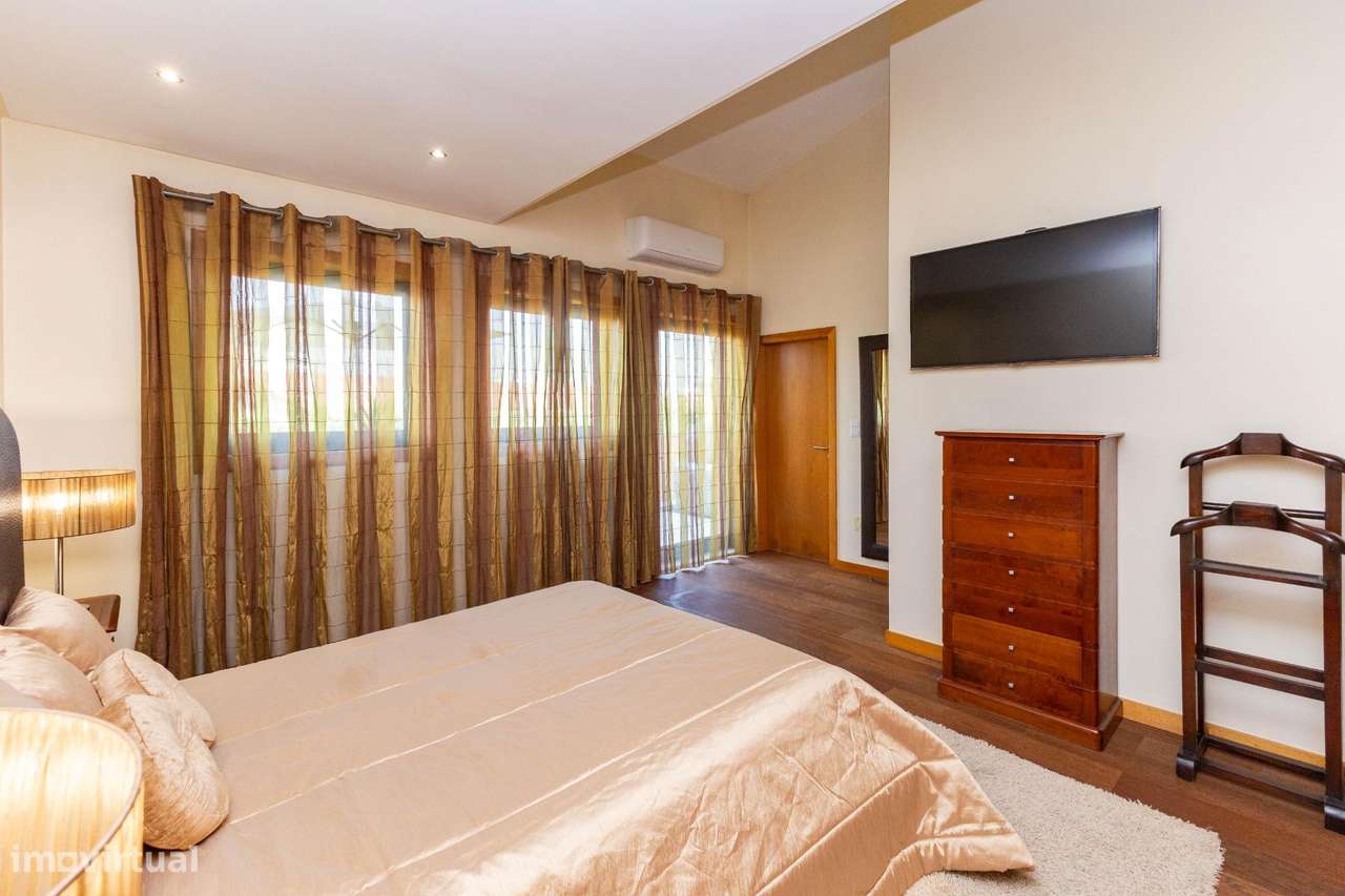 Moradia T3 Ermesinde, Valongo. Suite com terraço e jacuzzi.-34