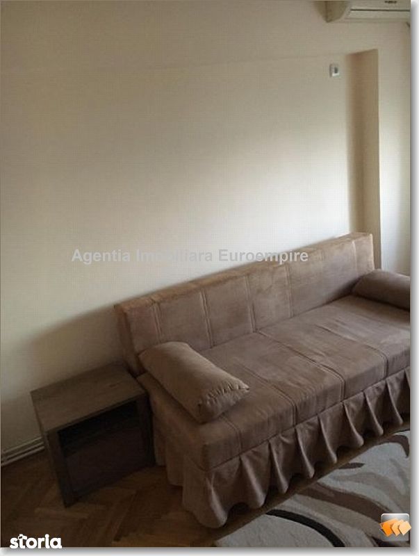 Inchiriez apartament in Constanta zona Centru cu 3 camere