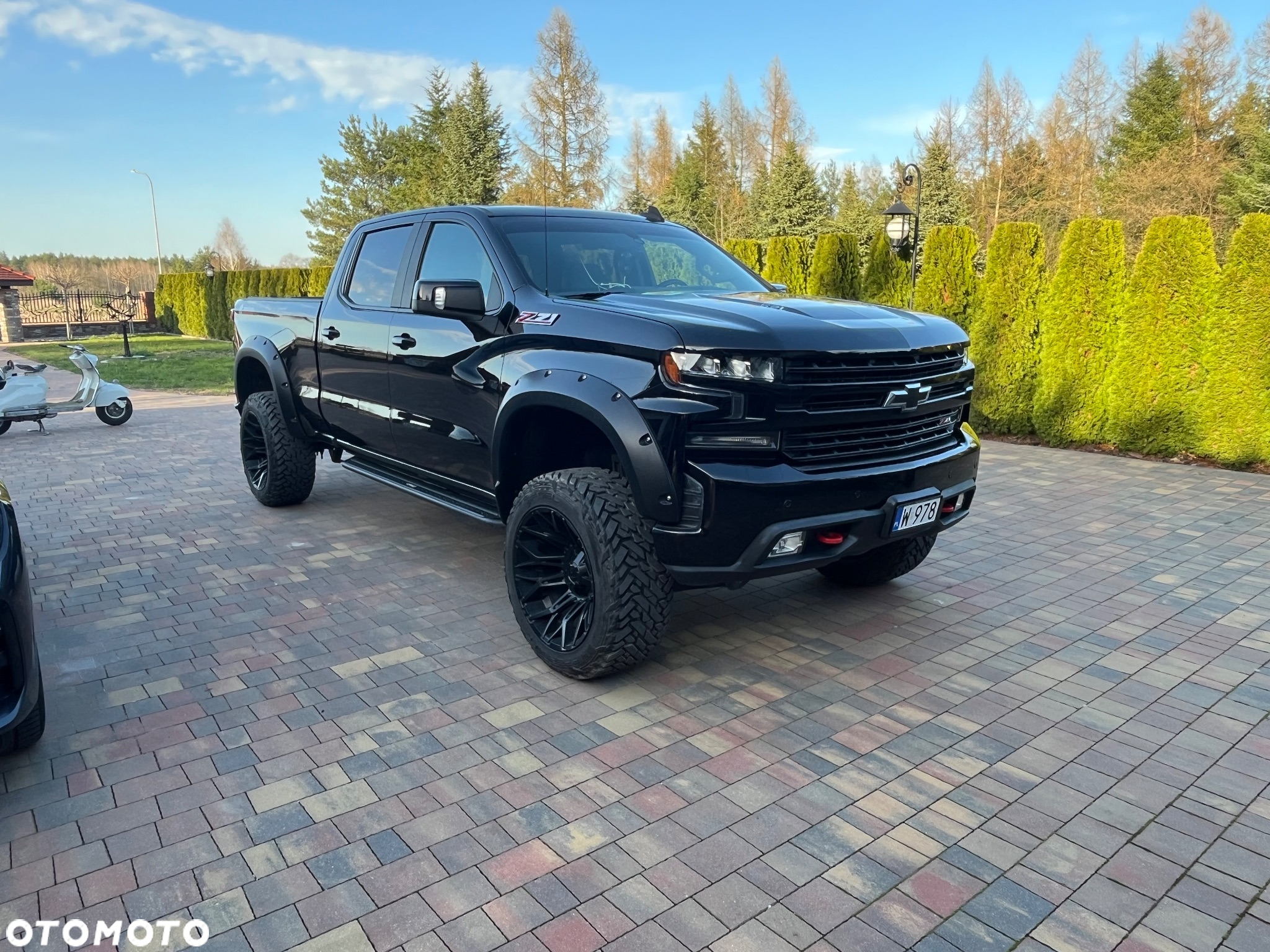 Chevrolet Silverado - 18