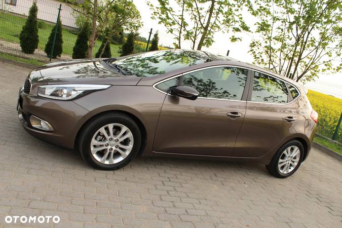 Kia Ceed 1.4 CVVT Attract - 37