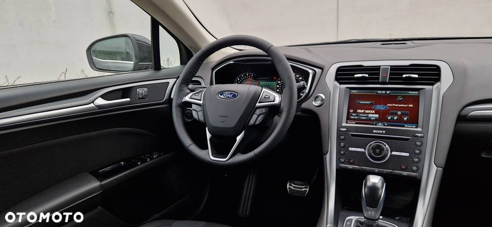 Ford Mondeo 2.0 TDCi Titanium PowerShift - 28