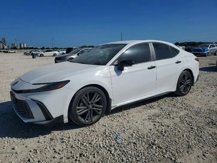 Toyota Camry 2.5 Hybrid Dynamic Force Executive e-CVT 2026