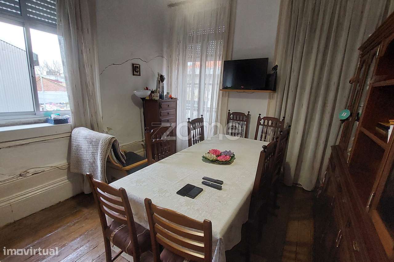 Moradia para reabilitar T3 em Ramalde, Porto - Grande imagem: 2/11