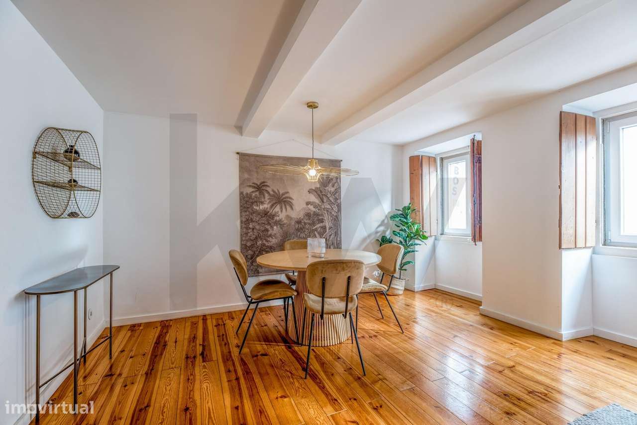 Apartamento T1 Remodelado na Lapa – Tradição, Conforto e Luminosidade - Grande imagem: 5/26