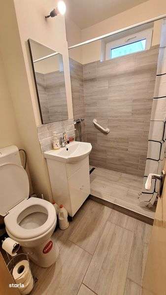 Ap. 2 camere, zona Materna - Imagine principală: 3/8