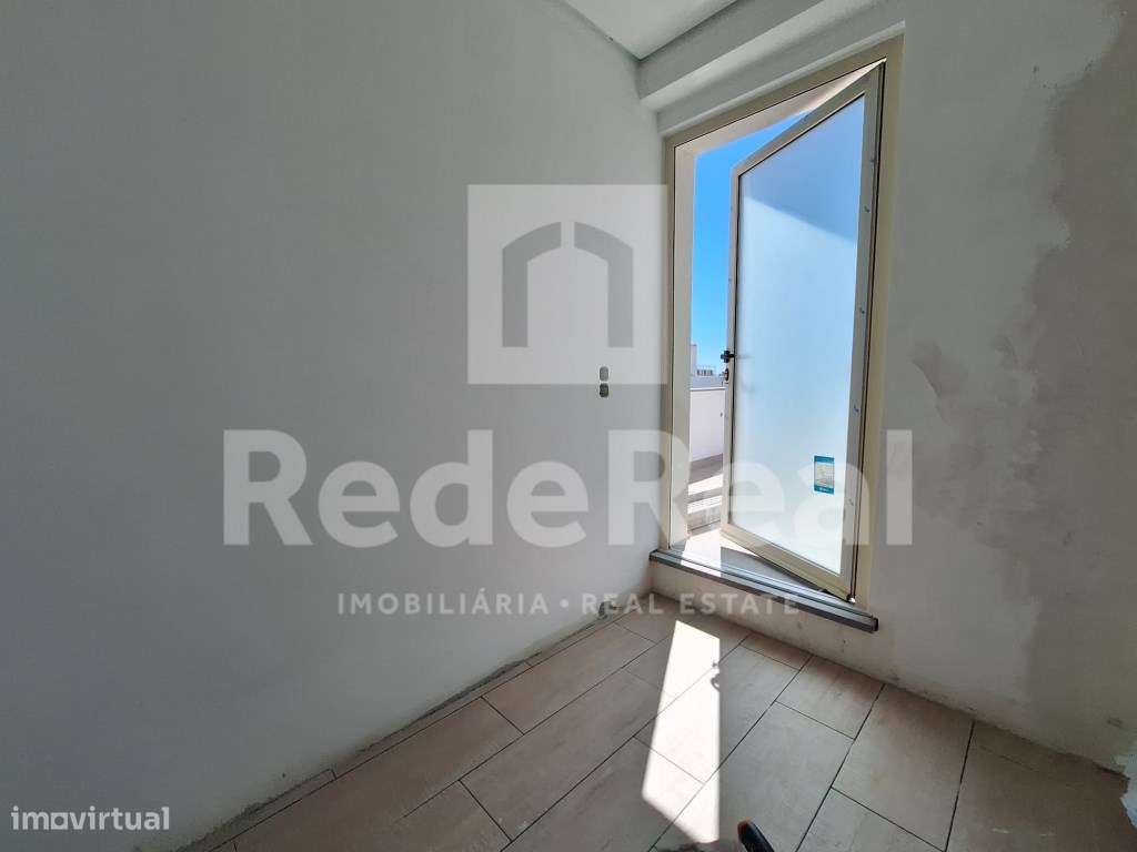 Moradia T3 em construção em Moncarapacho-19