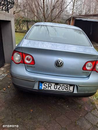 Volkswagen Passat 2.0 TDI DPF Comfortline - 9