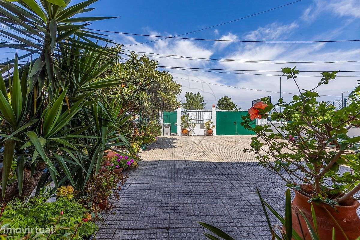 Moradia T5 para venda-5