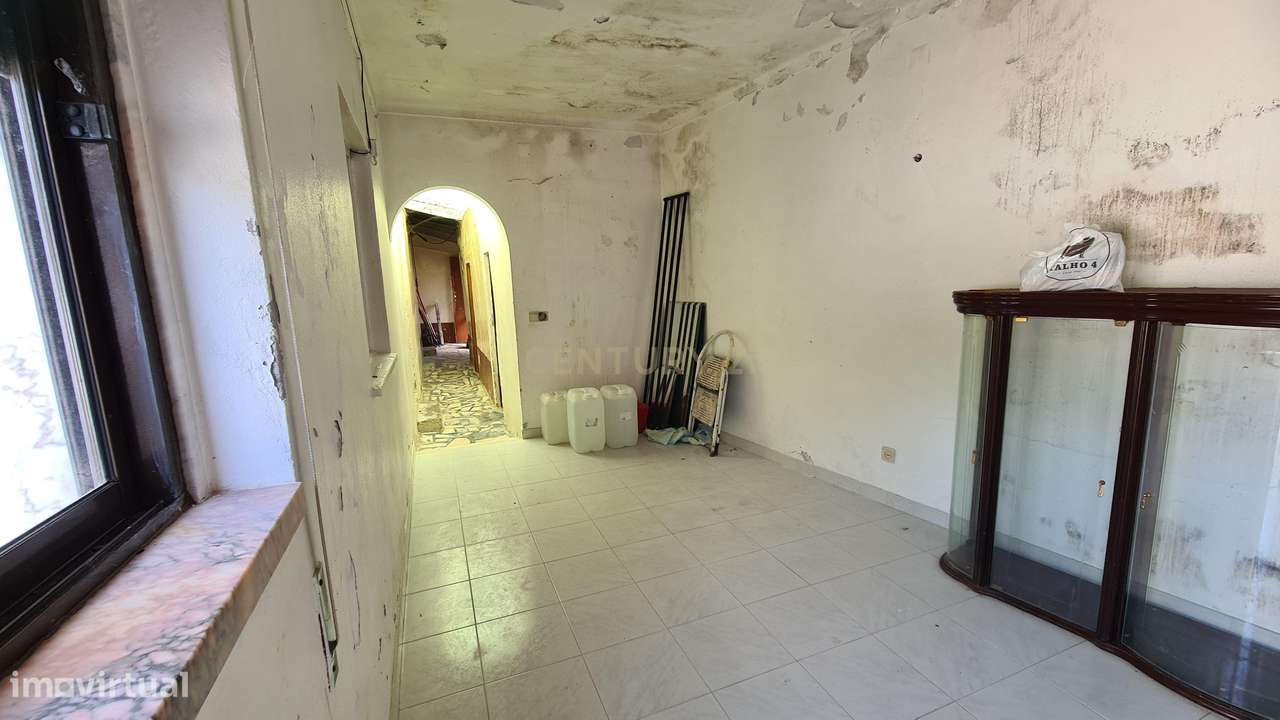Moradia T3 em Sobral de Monte Agraço - Oportunidade Única a 135.000€ - Grande imagem: 5/27