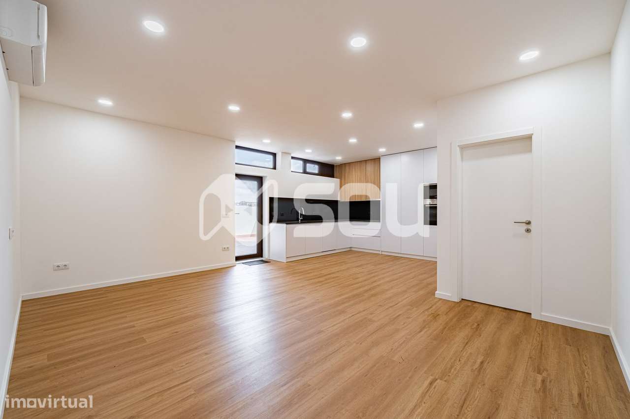 Apartamento T2 com terraço-5